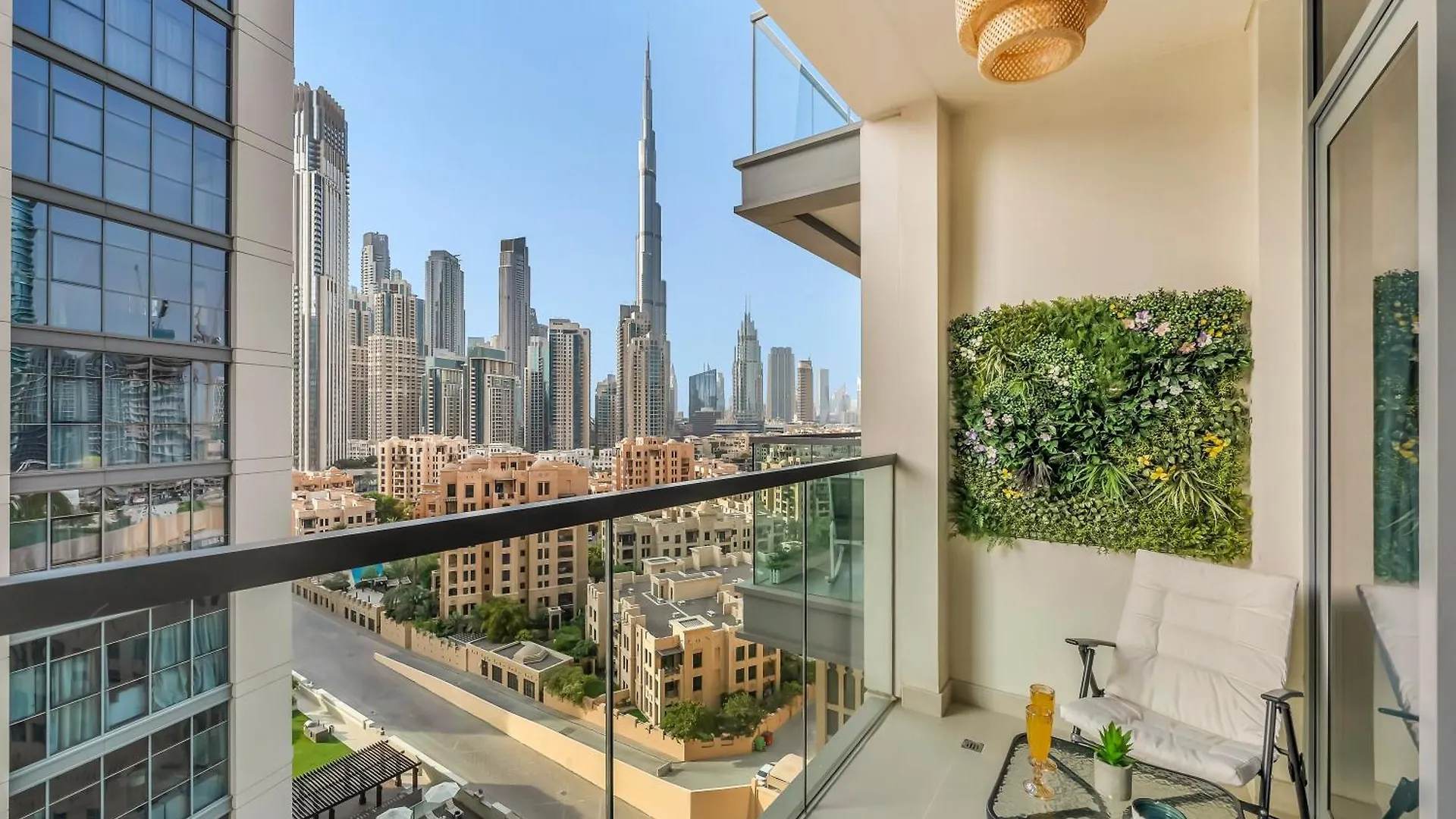 Downtown Dubai With Burj Khalifa View Haven Heights Holiday Homes