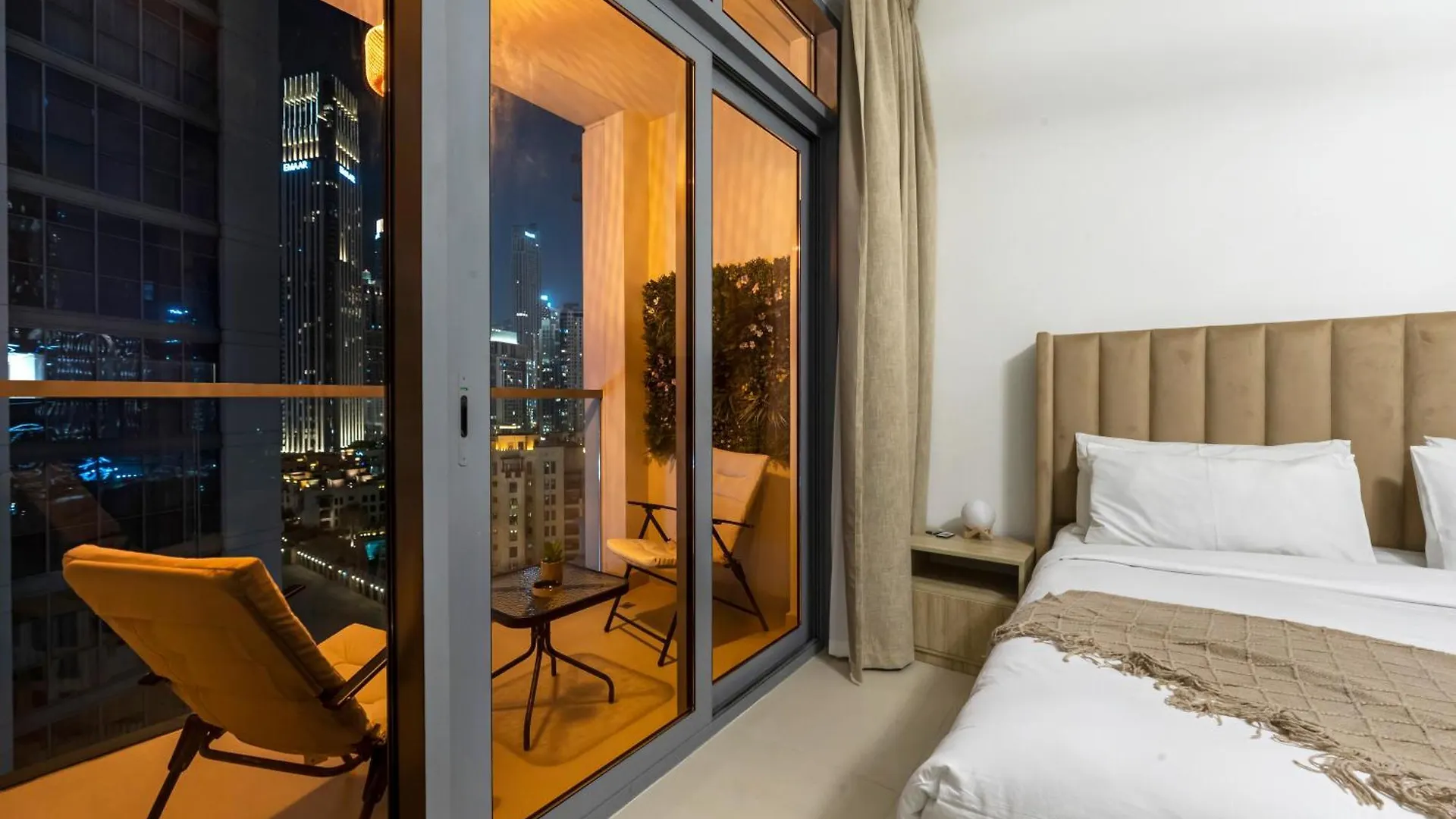 Downtown Dubai With Burj Khalifa View Haven Heights Holiday Homes United Arab Emirates