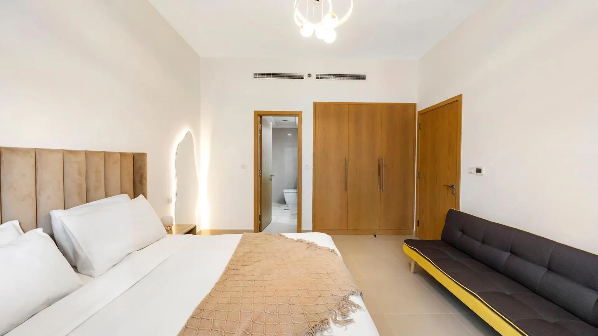 Downtown Dubai With Burj Khalifa View Haven Heights Holiday Homes Apartment